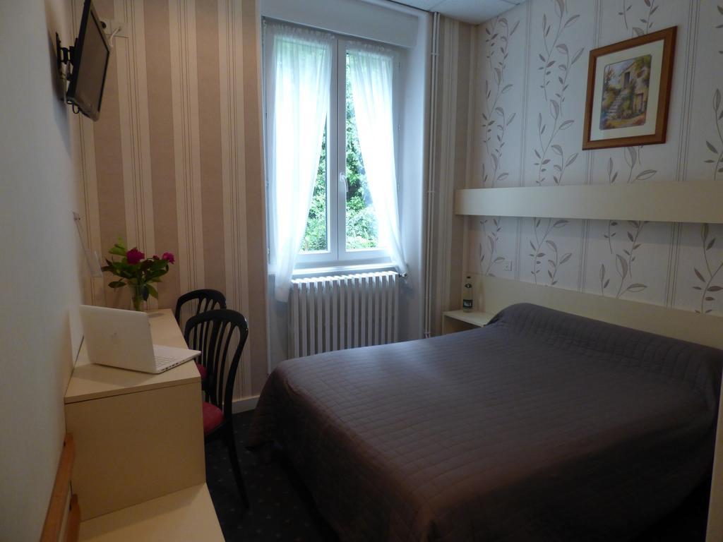 Hotel Saint Jean Vals-les-Bains Exteriör bild