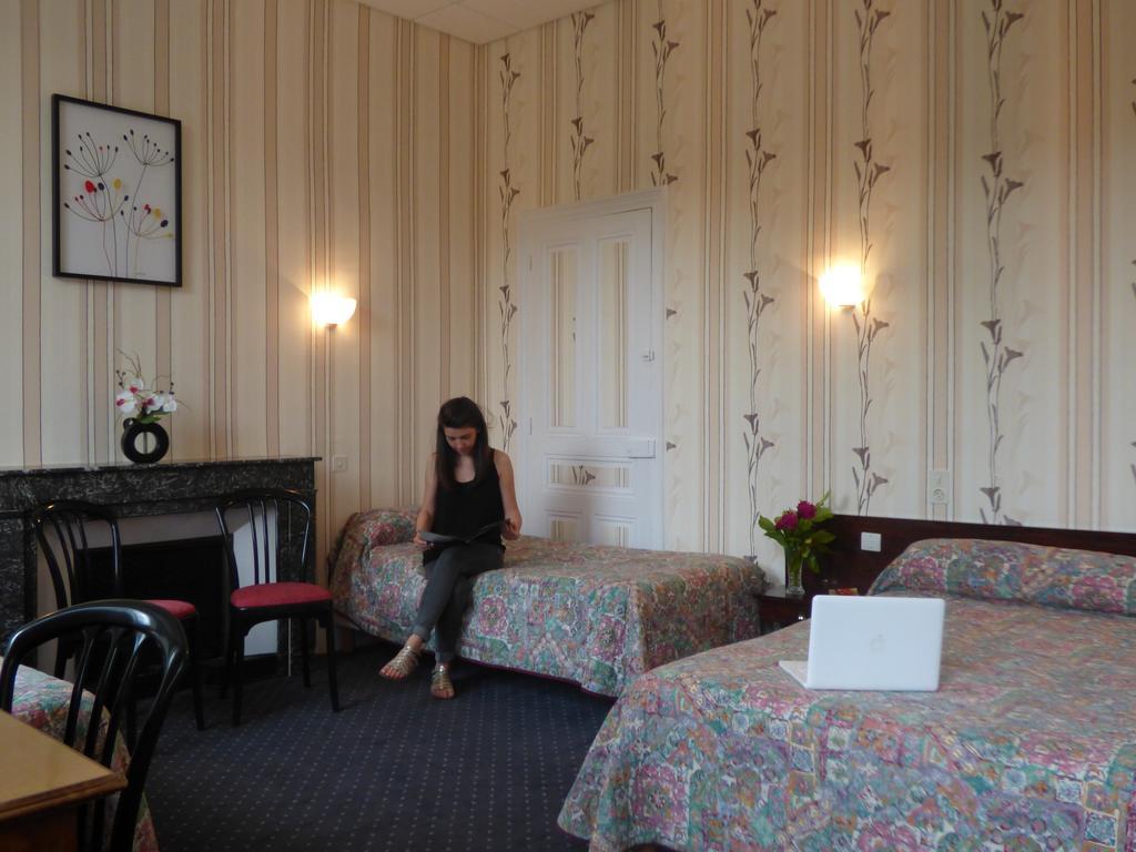 Hotel Saint Jean Vals-les-Bains Exteriör bild