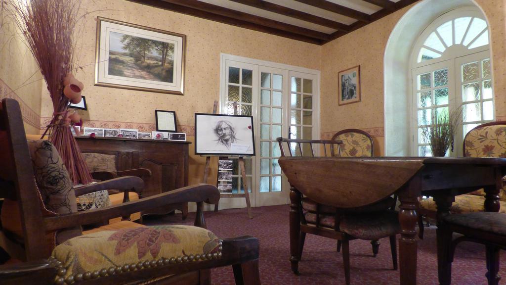 Hotel Saint Jean Vals-les-Bains Exteriör bild
