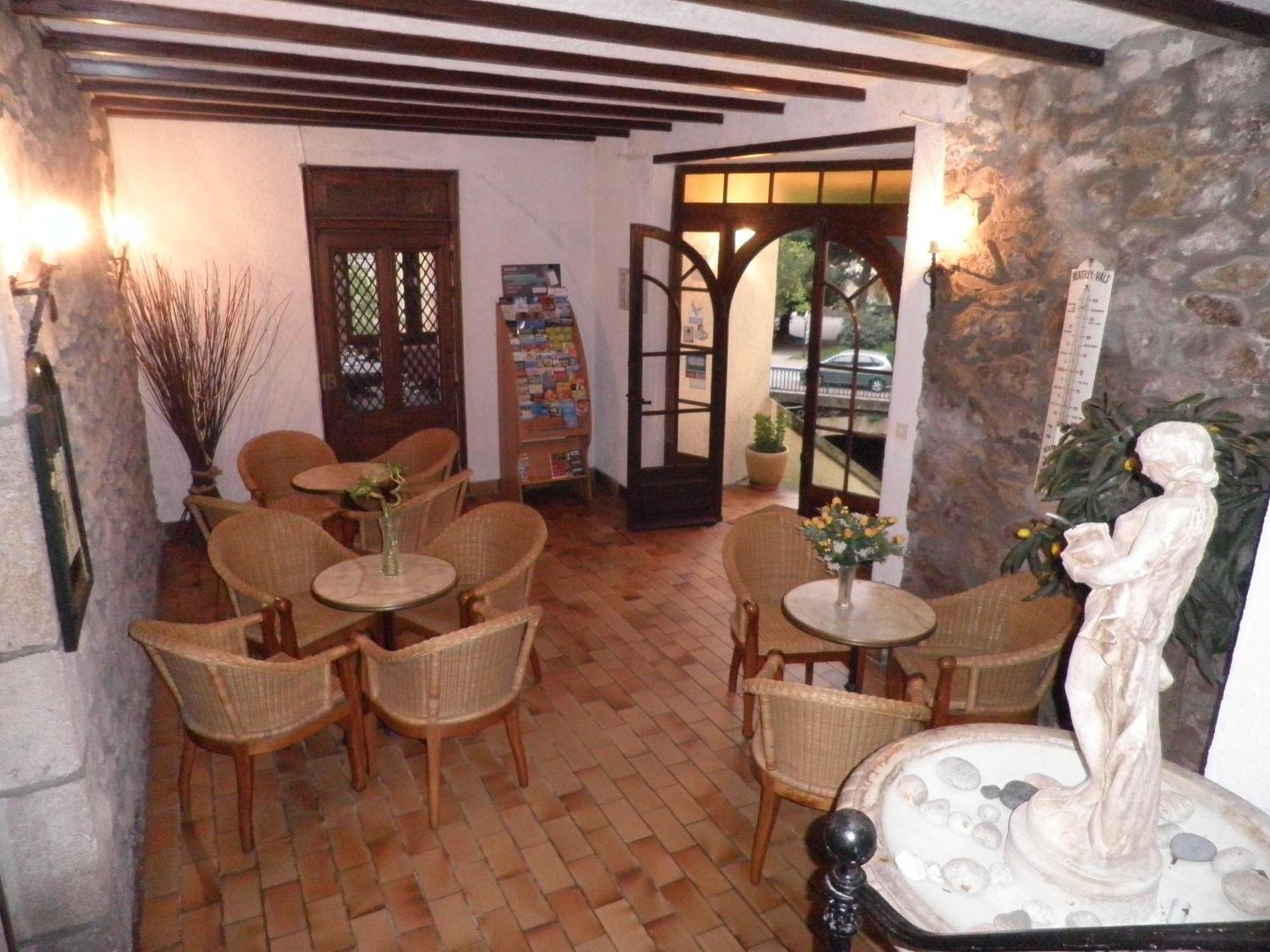 Hotel Saint Jean Vals-les-Bains Exteriör bild